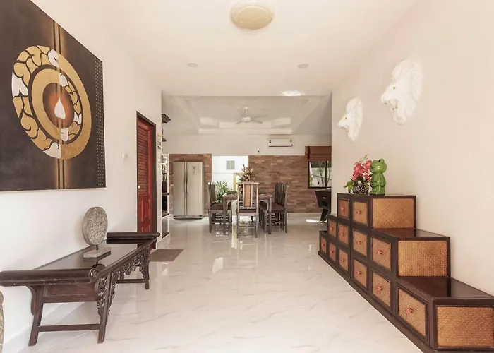 Madee Villa - Pattaya Holiday House Walking Street 6 Bedrooms